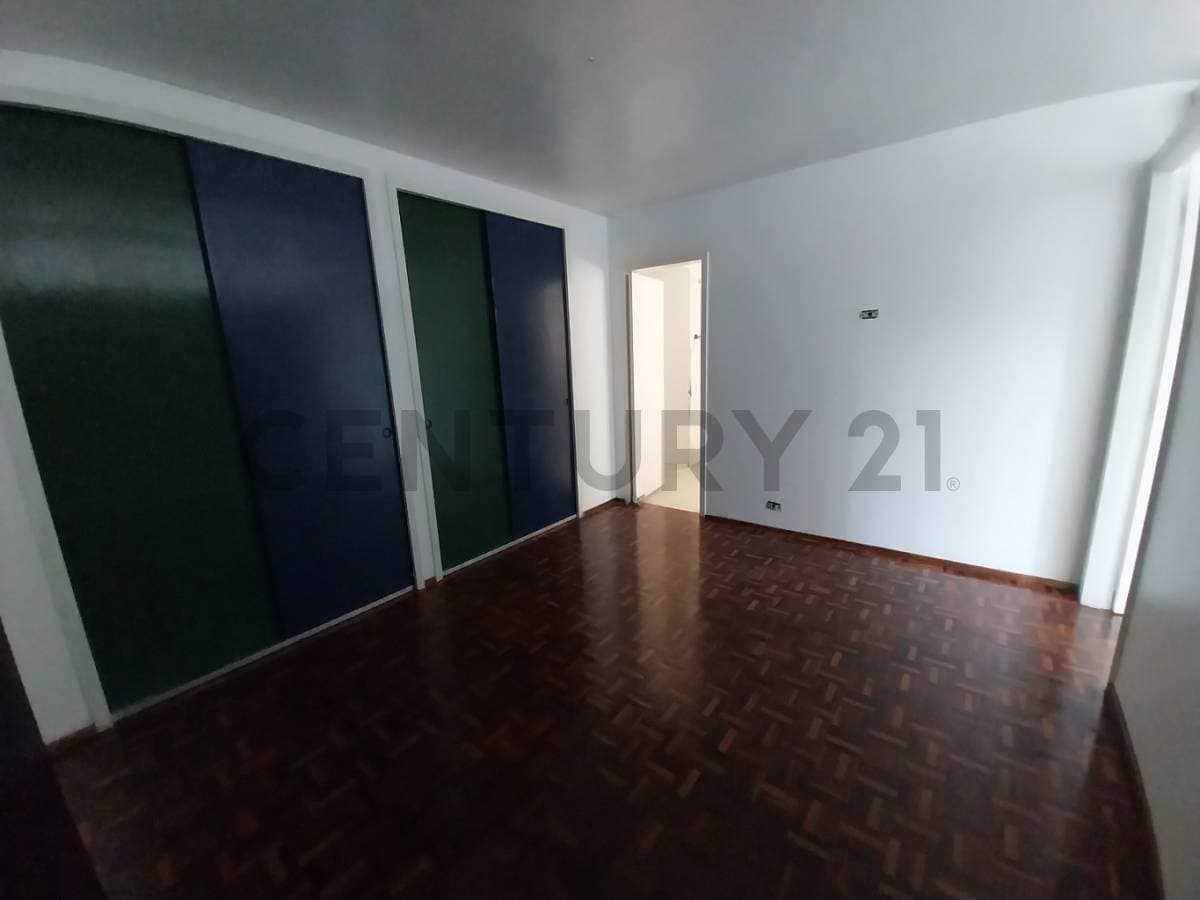 Oficina en Alquiler en El Rosal: Espacio Versátil en el Corazón de Chacao