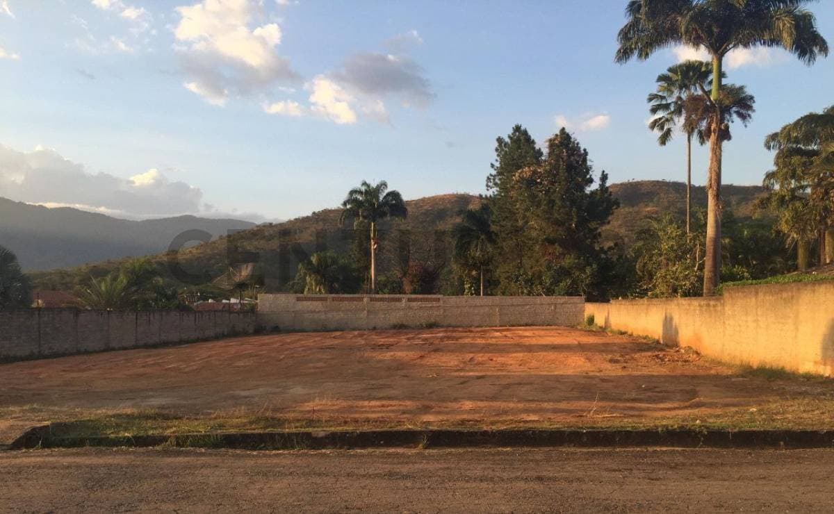 Exclusivo Lote de Terreno en Urbanización El Solar, Guataparo - ¡Invierte en tu Futuro!
