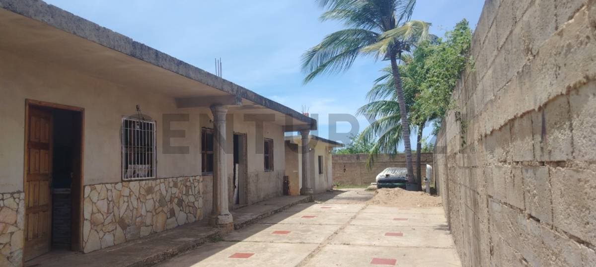 Gran Oportunidad: Casa con Terreno y Potencial en Sector La Mira, Antolín del Campo, Nueva Esparta