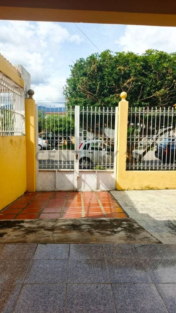 Anexo Funcional en Alquiler en Los Guayabitos, Naguanagua - ¡Tu Hogar Práctico en Carabobo!