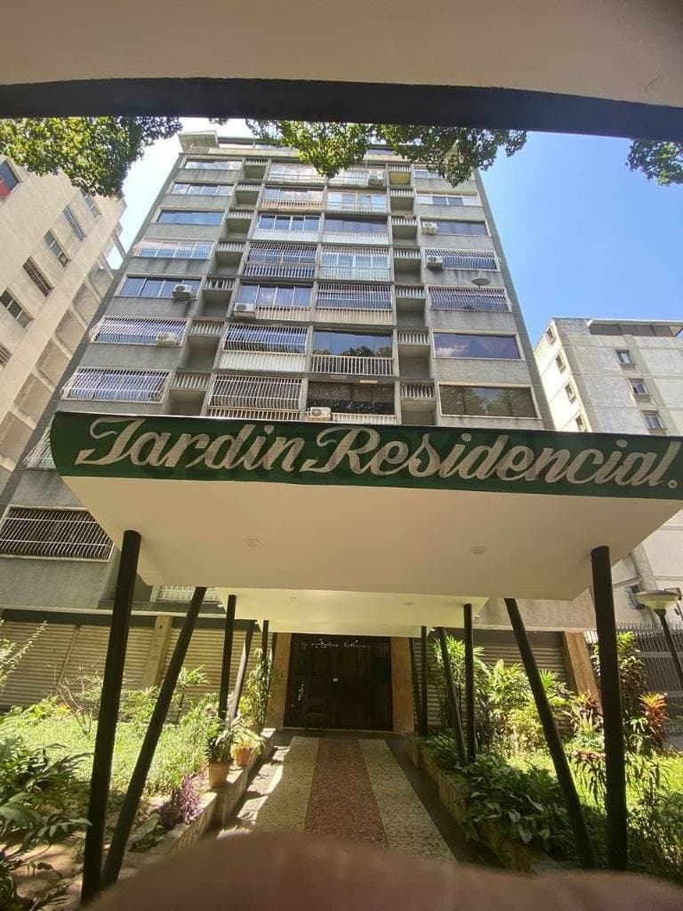 Exclusivo Apartamento Amoblado en Alquiler en La Florida, Caracas | Jardín Residencial