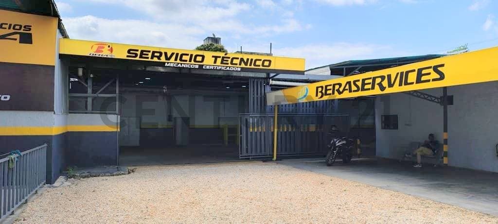 Exclusivo Local Comercial Premium para Taller y Repuestos Bera en Av. Lara, Valencia