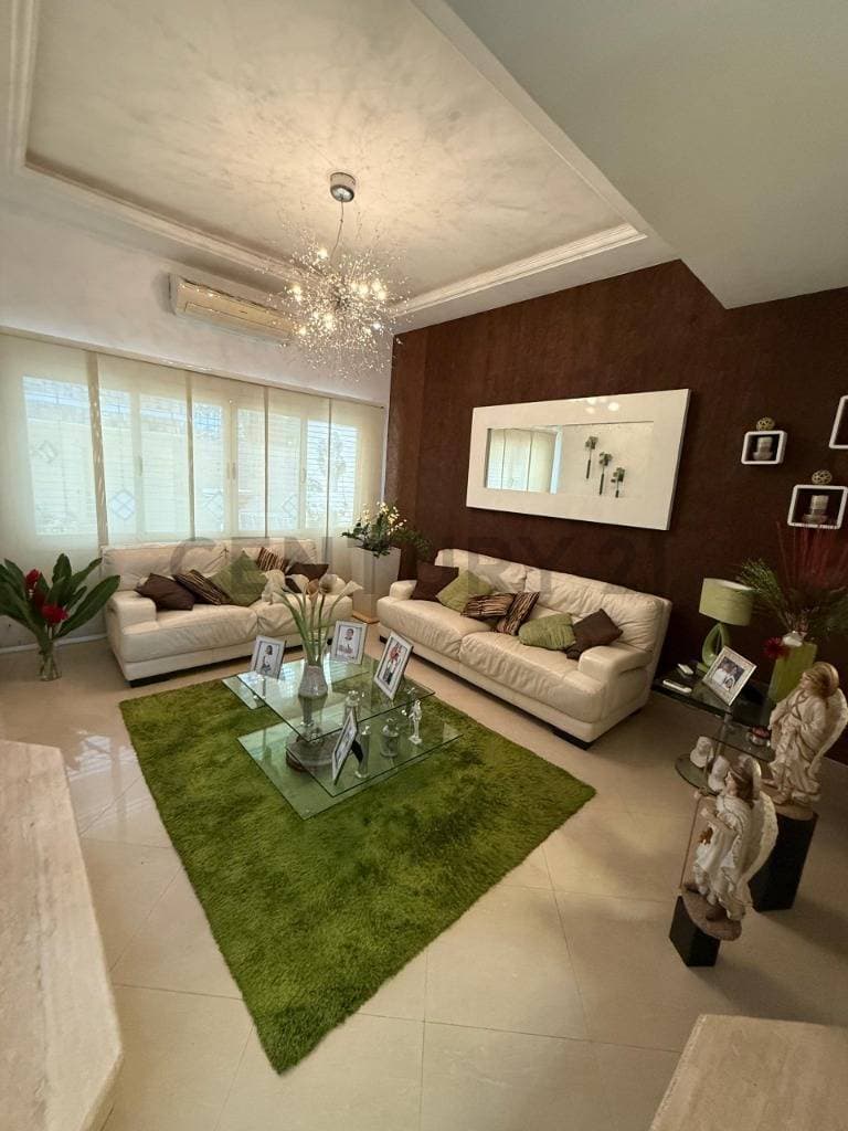 Espectacular Casa en Venta en Trigal Norte, Valencia - Lujo y Confort en Carabobo