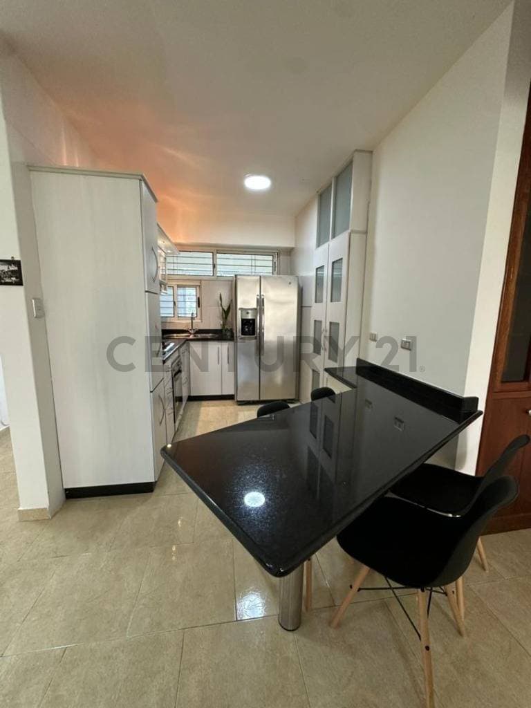 Apartamento Moderno en Alquiler en La Trigaleña, Valencia - ¡Confort y Ubicación!