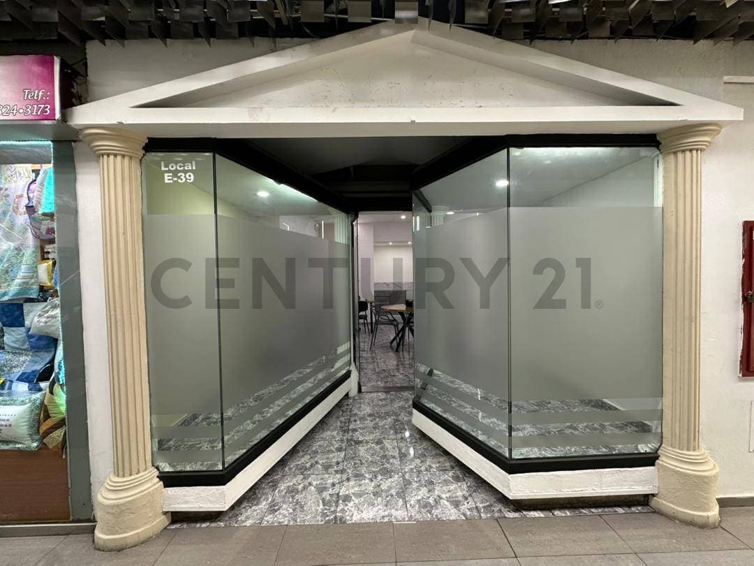 Oficina Ejecutiva Amoblada y Equipada en Alquiler en Camoruco, Valencia