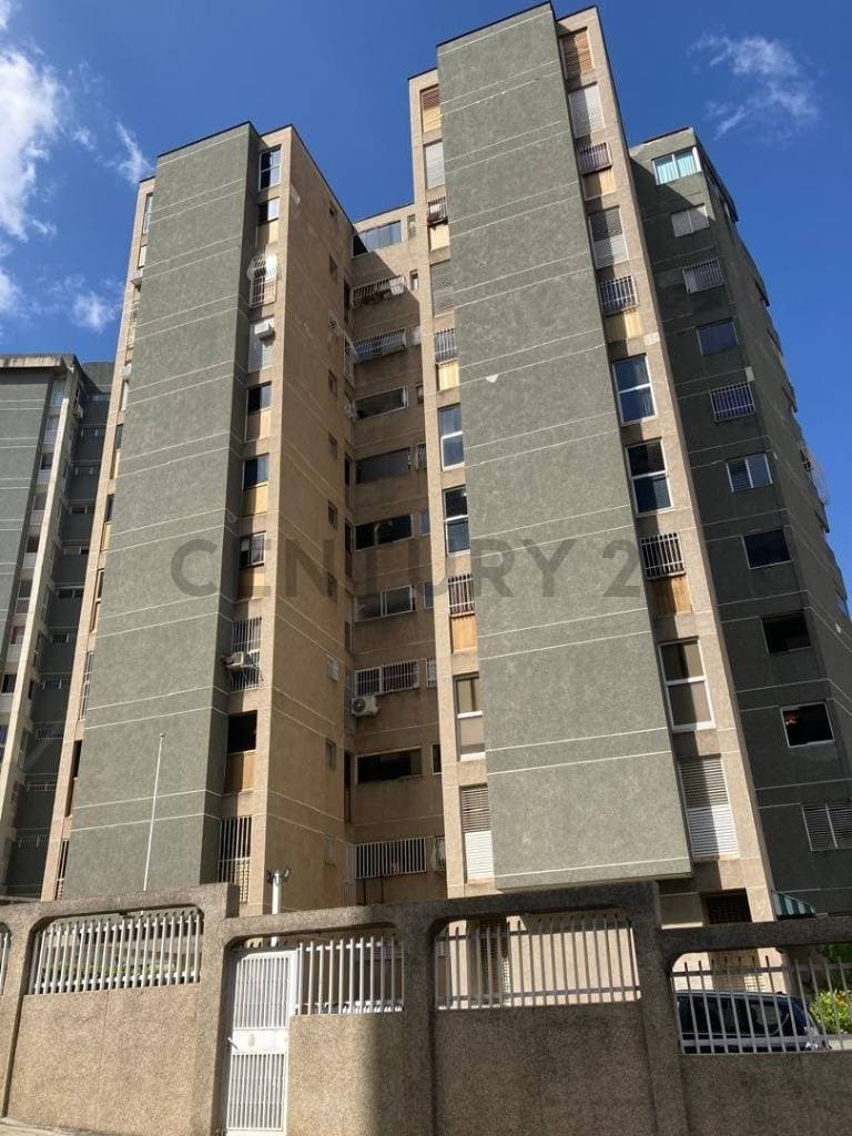 Amplio Apartamento Amueblado en Alquiler en Santa Paula, Baruta - Caracas: Confort y Ubicación Privilegiada