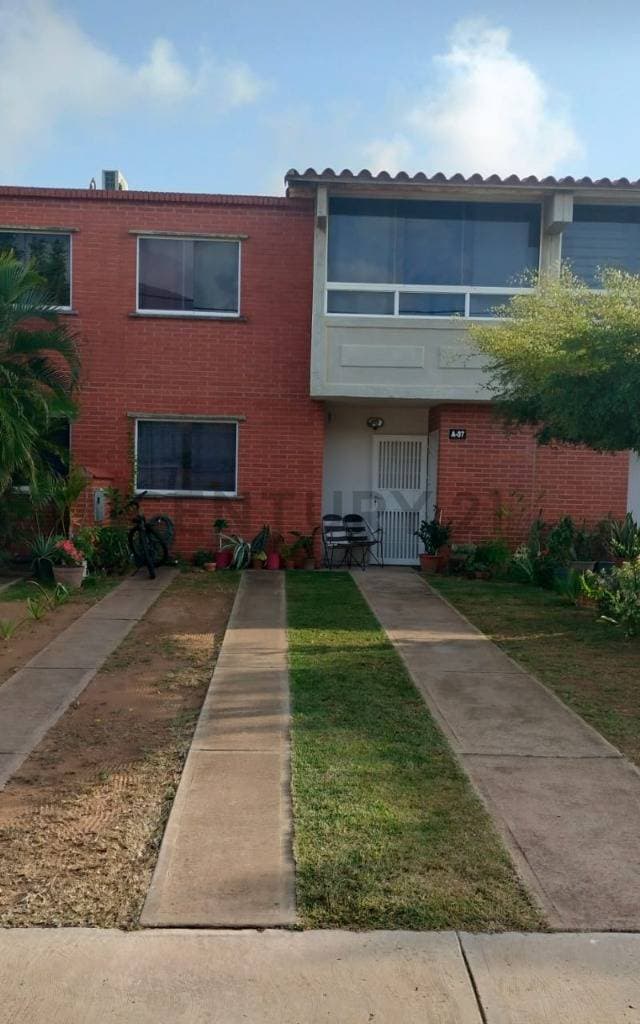 Excelente Townhouse en Venta en Conjunto Residencial Terrazas de Vista Azul, Villa Rosa, Margarita