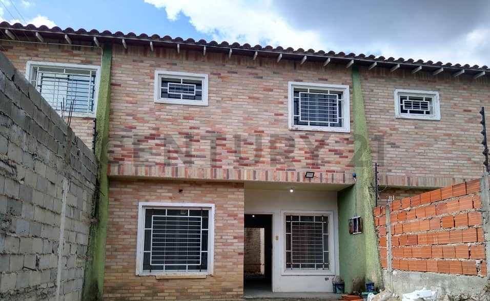 Oportunidad de Inversión en Townhouse de Diseño en San Pablo, Turmero, Aragua