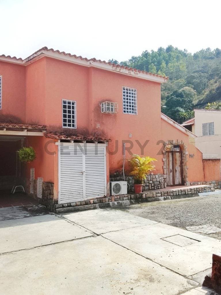 Espectacular Casa en Venta en Villas del Rocío, Naguanagua - ¡Tu Hogar Ideal!