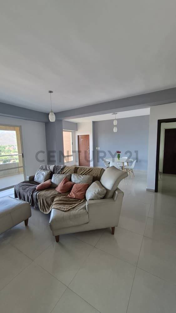 Moderno Apartamento Amoblado en Alquiler en La Trigaleña, Valencia